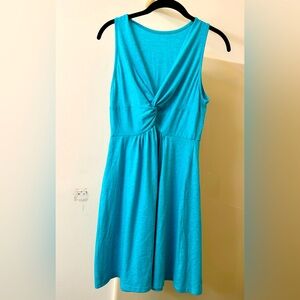 NWOT Ocean Blue Twist Front Relaxed Fit Dress. Sz Medium